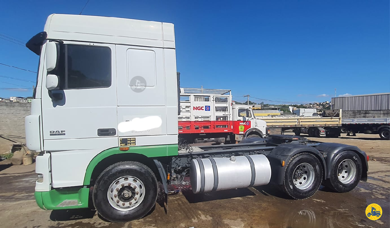 CAMINHAO DAF DAF XF105 460 Cavalo Mecânico Cavalo 6x2 Rodoan Logística Transportes CONTAGEM MINAS GERAIS MG